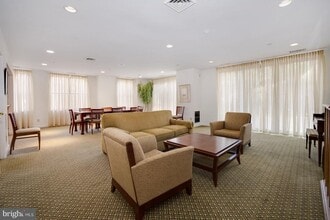 5000 Battery Ln in Bethesda, MD - Building Photo - Building Photo