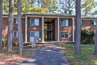 Windy Lakes Apartments in Louisville, TN - Building Photo - Building Photo