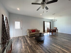189 Johnson Ct in Crestview, FL - Building Photo - Building Photo
