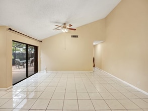 1165 Summit Trail Cir in West Palm Beach, FL - Building Photo - Building Photo