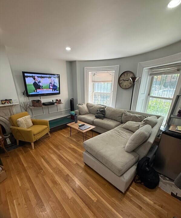 24 Worcester Square in Boston, MA - Building Photo