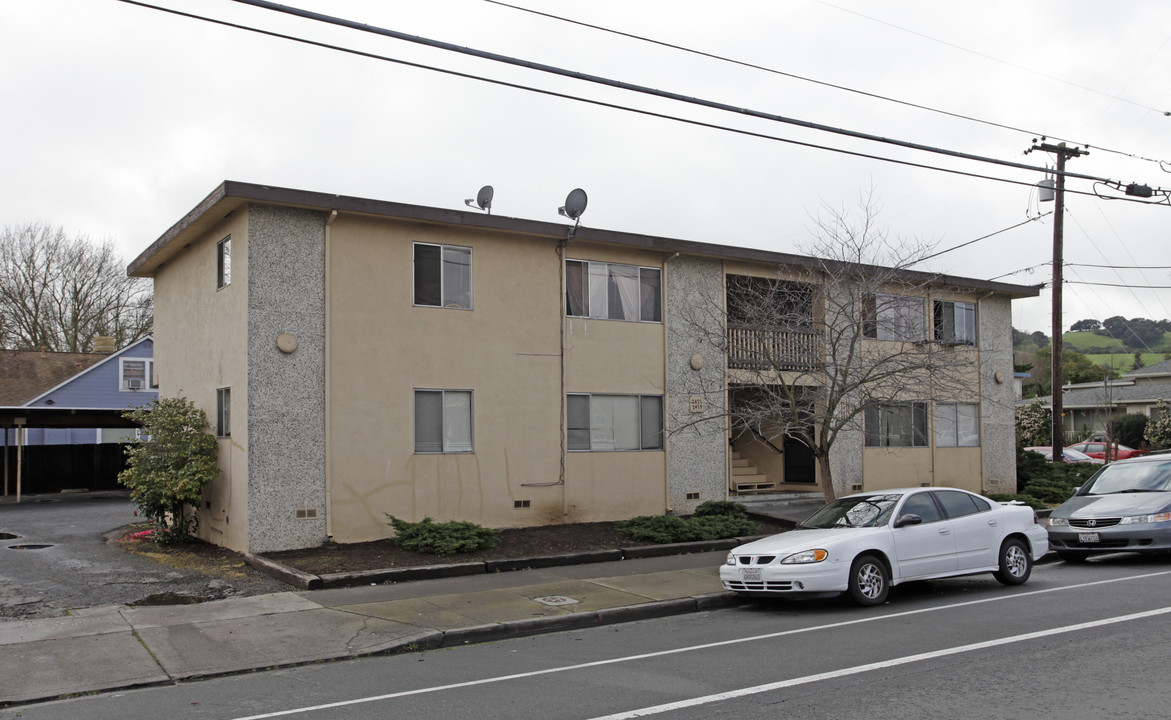 2461-2481 Old Sonoma Rd in Napa, CA - Foto de edificio