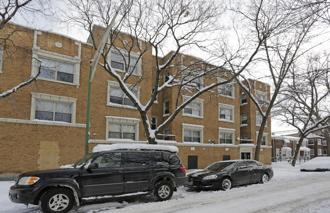 7903 S Eberhart in Chicago, IL - Foto de edificio - Building Photo