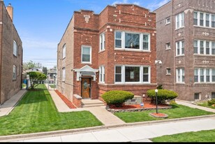 7414 S Prairie Ave, Unit 1 in Chicago, IL - Building Photo