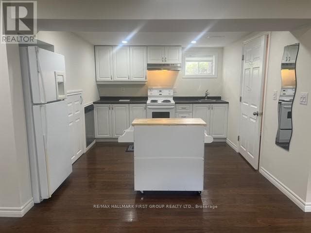 63 Taylor Rd in Ajax, ON - Building Photo - Building Photo