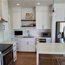 1055 Briar Ridge Rd in Weston, FL - Building Photo - Building Photo