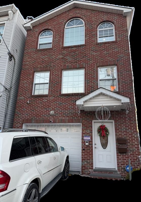 183 Hutton St in Jersey City, NJ - Building Photo - Building Photo