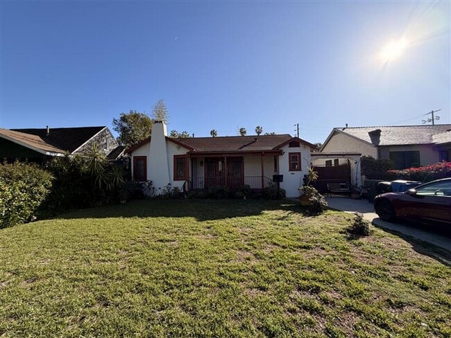 property at 4914 10th Ave