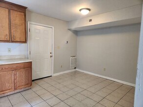 3100 Roanoke Ave in Newport News, VA - Building Photo - Building Photo