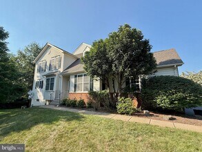 5624 Arrowfield Terrace in Haymarket, VA - Building Photo - Building Photo