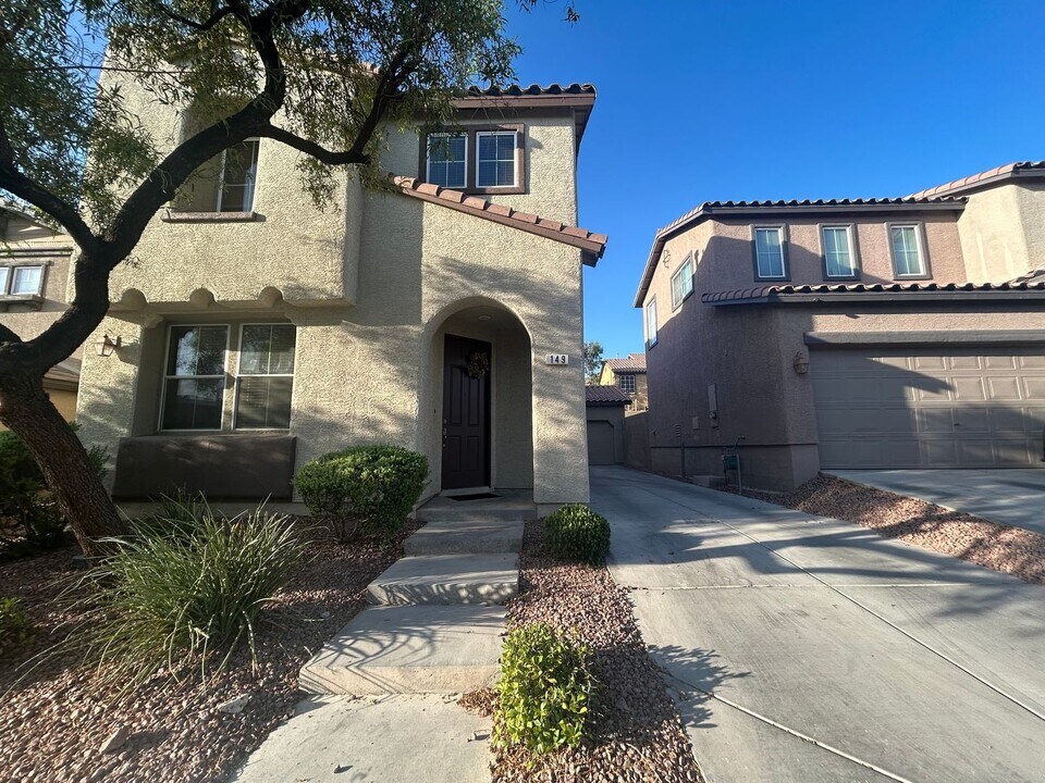 149 Calm Morning Ave in Henderson, NV - Building Photo