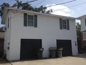 1152 Hodges St in Lake Charles, LA - Foto de edificio - Building Photo