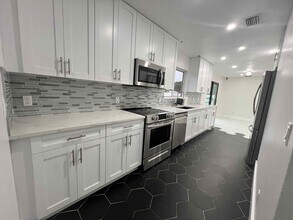 2216 SE Newcastle Terrace in Port St. Lucie, FL - Building Photo - Building Photo