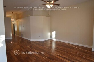 5621 Rockfield Loop in Valrico, FL - Foto de edificio - Building Photo