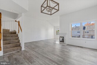 7813 Flager Cir in Manassas, VA - Building Photo - Building Photo