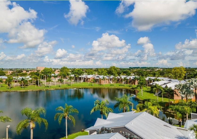 2000 S Main St in Belle Glade, FL - Building Photo