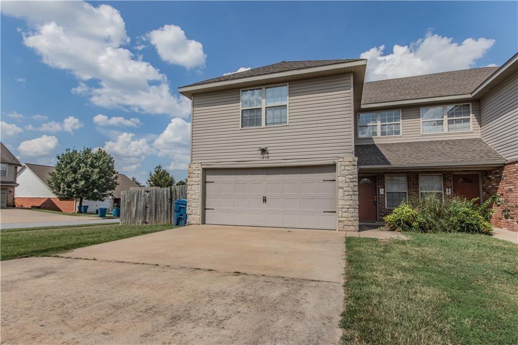 3206 SW Deerfield Blvd in Bentonville, AR - Building Photo