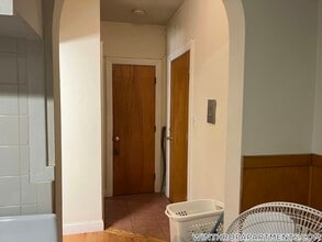 90 Winthrop Shore Dr, Unit 14 in Winthrop, MA - Building Photo - Building Photo