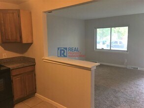 1060 Emporia St in Aurora, CO - Building Photo - Building Photo