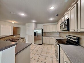 9045 Trail Blazer Dr in Fort Worth, TX - Building Photo - Building Photo