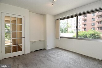 5500 Friendship Blvd in Chevy Chase, MD - Building Photo - Building Photo