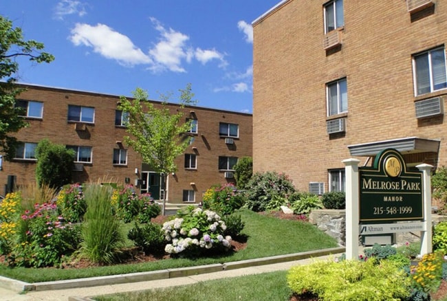 Melrose Apartments in Philadelphia, PA - Building Photo - Building Photo