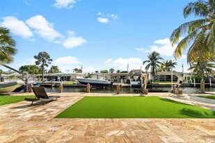 947 Nautilus Is in Dania Beach, FL - Building Photo