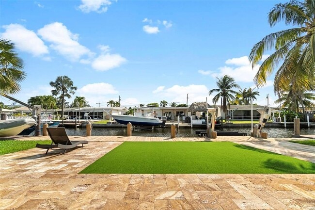 property at 947 Nautilus Is