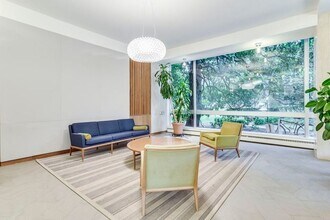 4200 Cathedral Ave NW in Washington, DC - Building Photo - Building Photo