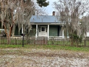 406 2nd St W in Darien, GA - Building Photo - Building Photo