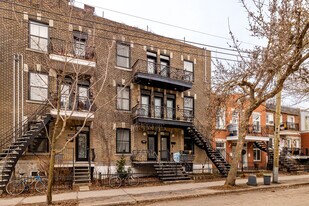5456-5462 9E Av in Montréal, QC - Building Photo