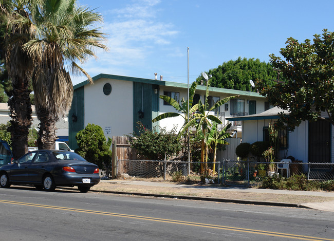 3827 Chamoune Ave in San Diego, CA - Building Photo - Building Photo