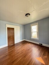 1124 3rd St in Moline, IL - Foto de edificio - Building Photo