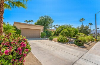 40588 Clover Ln in Palm Desert, CA - Building Photo - Building Photo