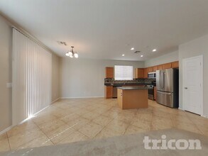 42237 W Lunar St in Maricopa, AZ - Foto de edificio - Building Photo