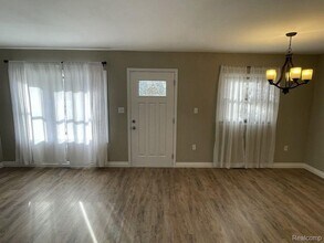 15518 Dixie in Redford Township, MI - Building Photo - Building Photo