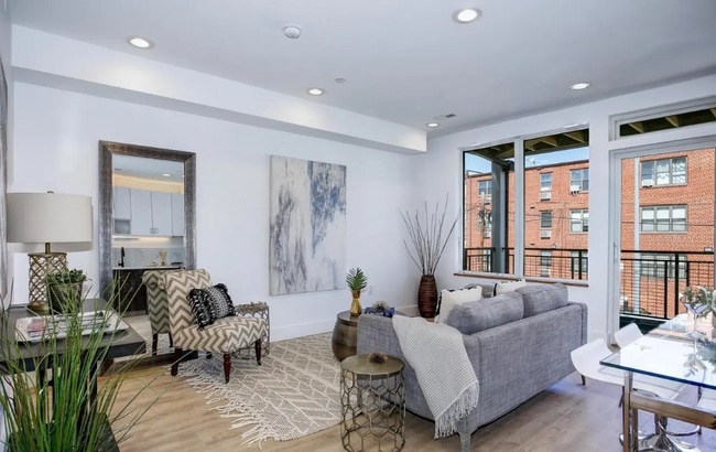 1435 Clifton St NW, Unit Apt 6 in Washington, DC - Building Photo - Building Photo