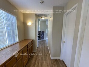 702 Canyon Creek Way in Galt, CA - Building Photo - Building Photo