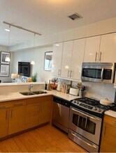 1325 Adams St in Hoboken, NJ - Building Photo - Building Photo