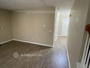 210 Diamond Valley Pass in Canton, GA - Foto de edificio - Building Photo