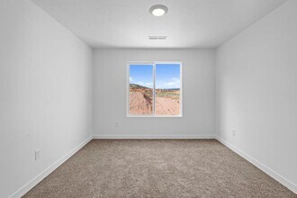 1652 Forbidding Way in Washington, UT - Building Photo - Building Photo