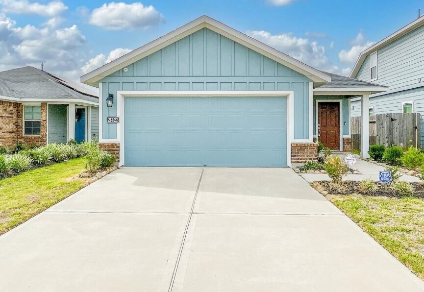 21423 Holly Heights Rd in Katy, TX - Building Photo