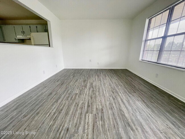 260 Faro Ct in Hebron Estates, KY - Building Photo - Building Photo