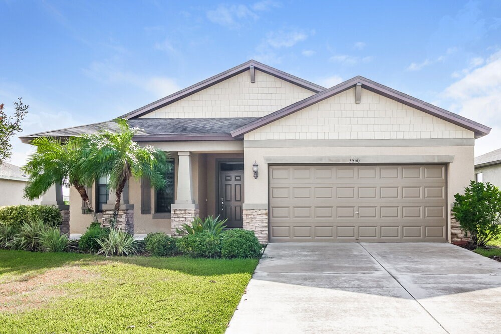 5540 105th Terrace E in Parrish, FL - Building Photo