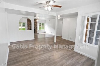 27277 Garza Dr in Santa Clarita, CA - Building Photo - Building Photo