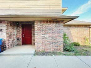 2125 Buena Vida Ln in Edmond, OK - Building Photo - Building Photo