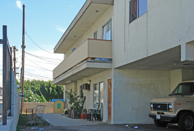 2650 Corning St in Los Angeles, CA - Foto de edificio - Building Photo