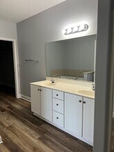 1507 Fox Run in Holts Summit, MO - Building Photo - Building Photo