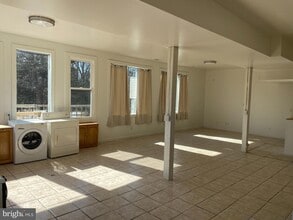 856 Spriggs Rd in Berkeley Springs, WV - Building Photo - Building Photo