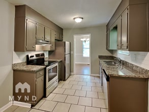 3125 Cobblestone Dr in Birmingham, AL - Building Photo - Building Photo